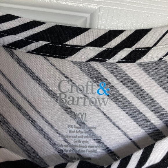 Croft and Barrow 3/4 Sleeve Top - Picture 3 of 5